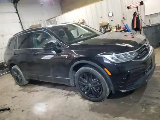 3VV8B7AX8NM102055 2022 VOLKSWAGEN TIGUAN-3