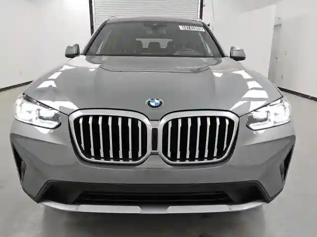 5UX53DP09R9U55138 2024 BMW X3-4
