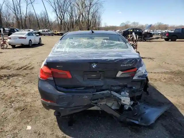 WBAJE7C58JWD52263 2018 BMW 5 SERIES-5