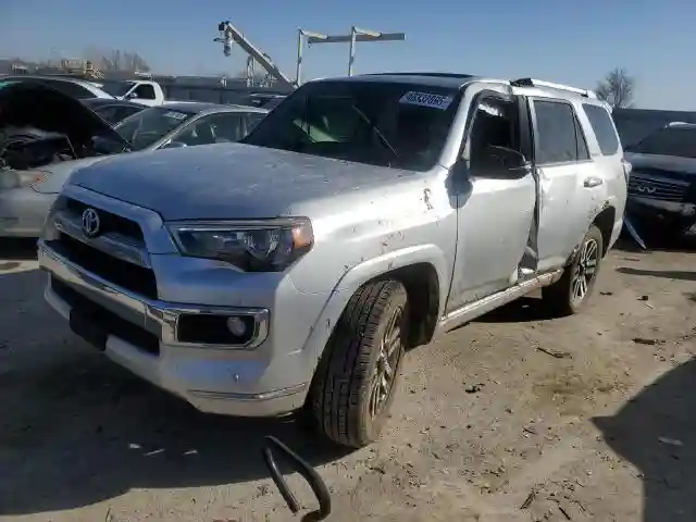 JTEBU5JR8J5527405 2018 TOYOTA 4RUNNER-0