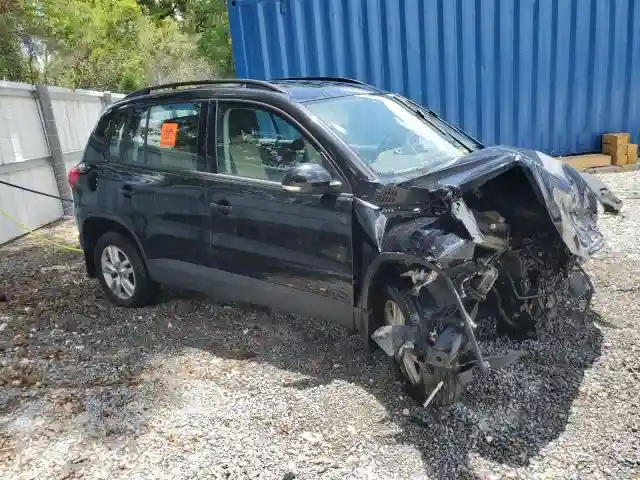 WVGBV7AXXHK035526 2017 VOLKSWAGEN TIGUAN-3