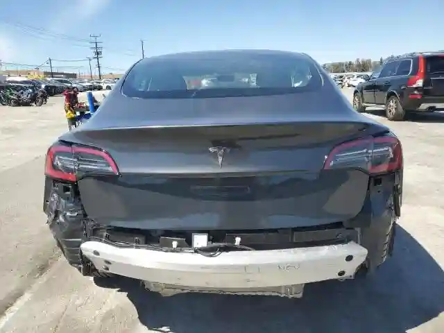 5YJ3E1EA1PF661425 2023 TESLA MODEL 3-5
