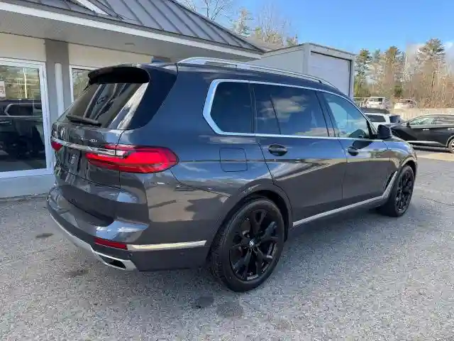 5UXCW2C55KLB44273 2019 BMW X7-3