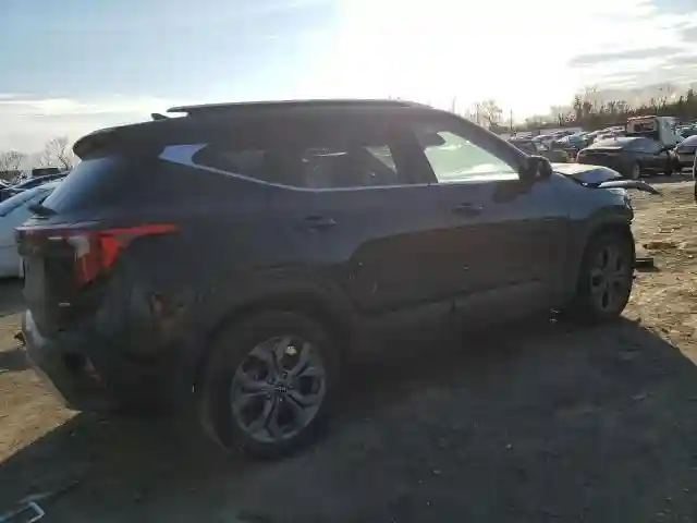 KNDEUCAA5R7616302 2024 KIA SELTOS-2