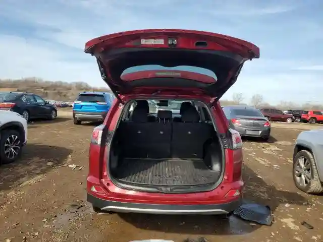 2T3RFREV0JW725903 2018 TOYOTA RAV4-5