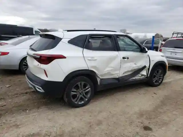 KNDEUCAAXM7170110 2021 KIA SELTOS-2