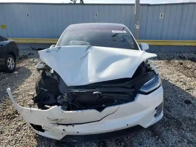 5YJXCBE21HF054304 2017 TESLA MODEL X-4