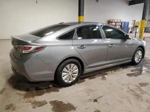KMHE24L37HA075485 2017 HYUNDAI SONATA-2
