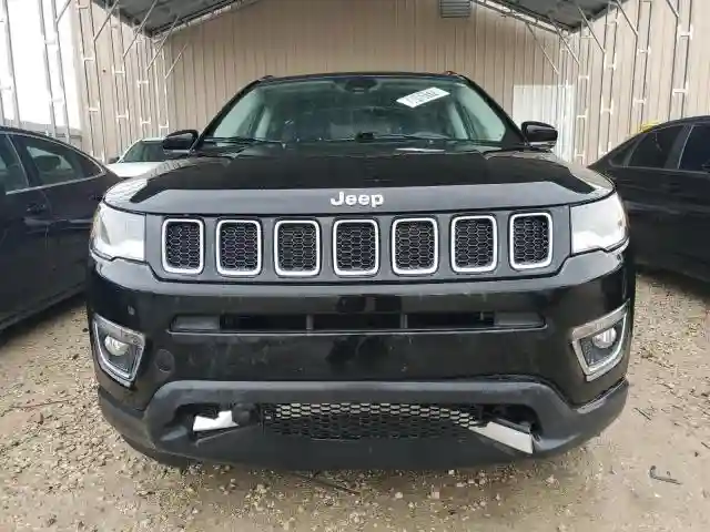 3C4NJDCB4JT340733 2018 JEEP COMPASS-4