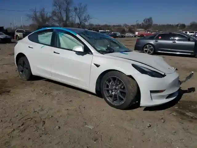 5YJ3E1EA4PF566177 2023 TESLA MODEL 3-3
