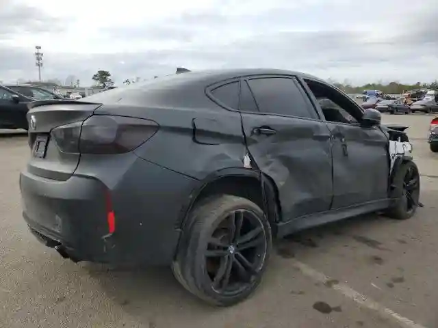 5YMKW8C53J0Y74820 2018 BMW X6-2