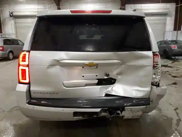 1GNSKHKCXHR210807 2017 CHEVROLET SUBURBAN-5