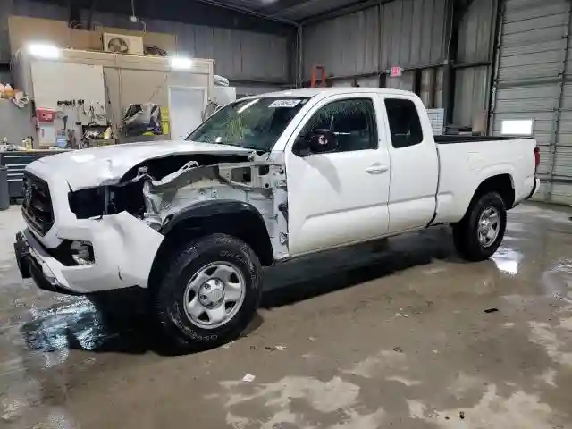 5TFSX5EN4HX049906 2017 TOYOTA TACOMA-0