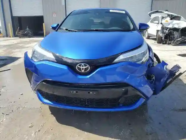NMTKHMBX1MR123925 2021 TOYOTA C-HR-4