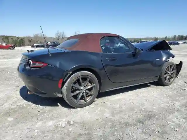 JM1NDAD77J0203671 2018 MAZDA MX5-2
