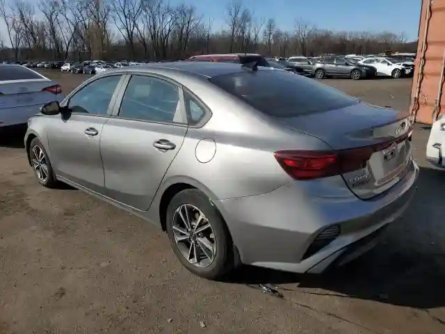 3KPF24AD6PE516880 2023 KIA FORTE-1