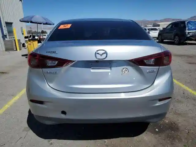 3MZBN1U70JM234321 2018 MAZDA 3-5