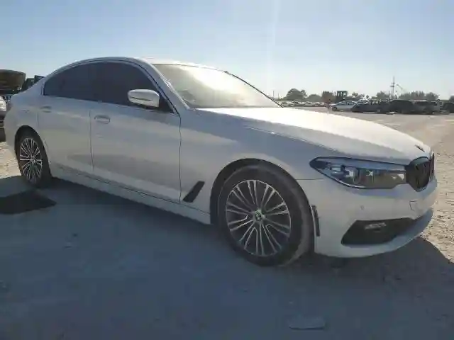 WBAJA5C58JWA39259 2018 BMW 5 SERIES-3