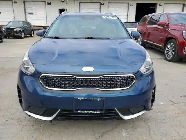 KNDCB3LC6J5151878 2018 KIA NIRO-4