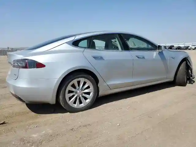5YJSA1E25GF142104 2016 TESLA MODEL S-2