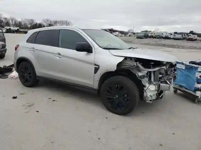 JA4ARUAU4PU003953 2023 MITSUBISHI OUTLANDER-3