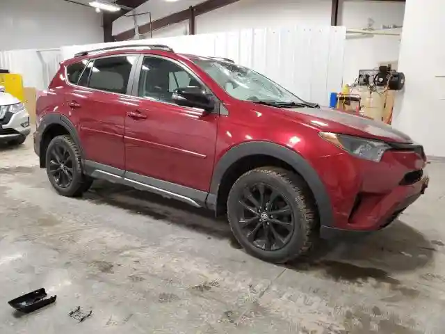 2T3RFREV1JW796091 2018 TOYOTA RAV4-3