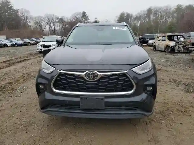 5TDDZRBH8MS114121 2021 TOYOTA HIGHLANDER-4