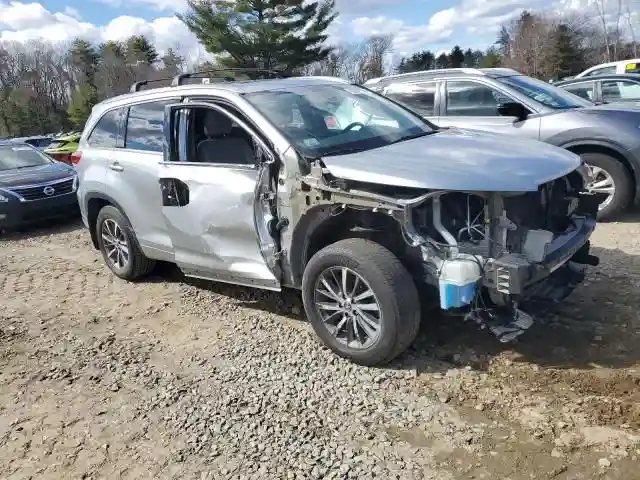 5TDJZRFH9HS445695 2017 TOYOTA HIGHLANDER-3
