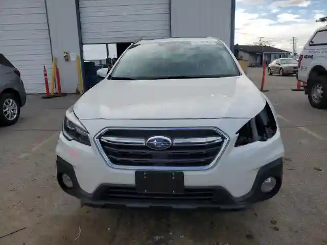 4S4BSETC8J3351014 2018 SUBARU OUTBACK-4