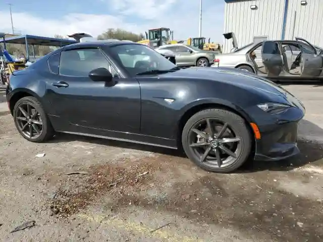 JM1NDAL76H0108000 2017 MAZDA MX5-3