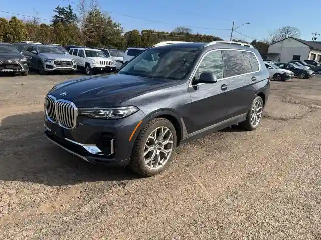 5UXCW2C02M9H36587 2021 BMW X7-0