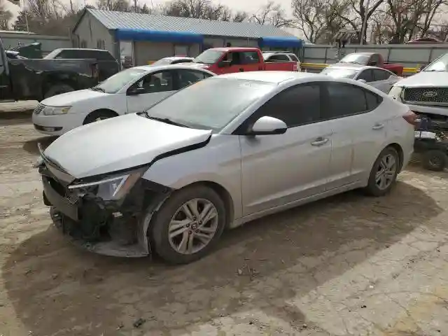 5NPD84LF8KH418376 2019 HYUNDAI ELANTRA-0