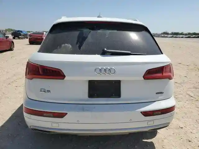 WA1CNAFY7K2132515 2019 AUDI Q5-5