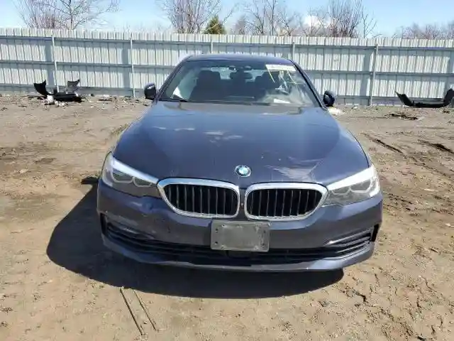 WBAJE7C58JWD52263 2018 BMW 5 SERIES-4