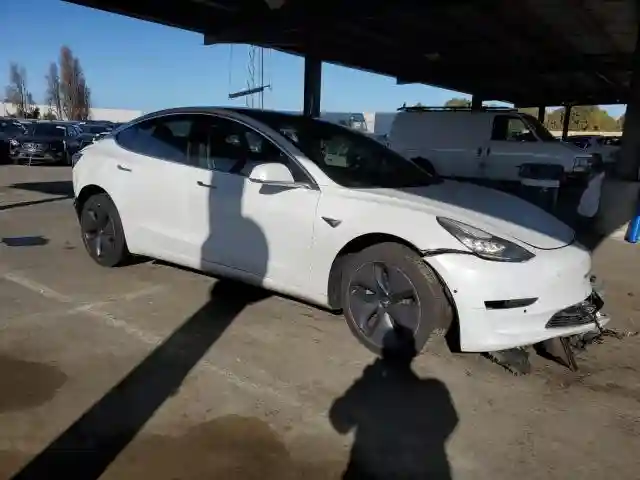 5YJ3E1EB2JF067118 2018 TESLA MODEL 3-3