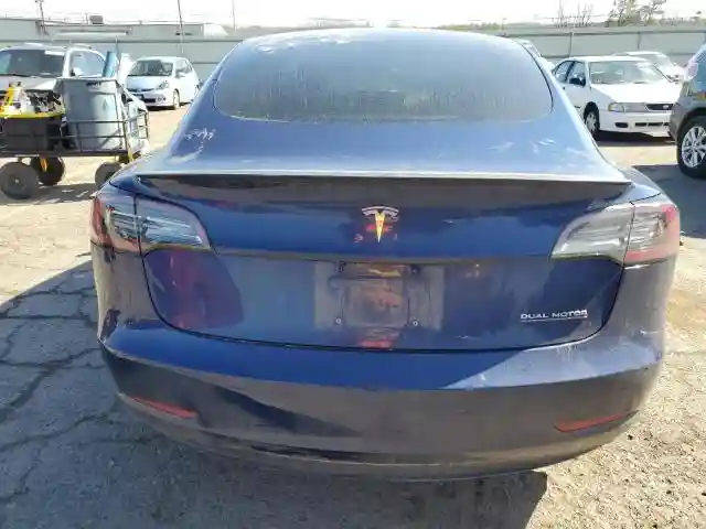 5YJ3E1EB7JF055708 2018 TESLA MODEL 3-5