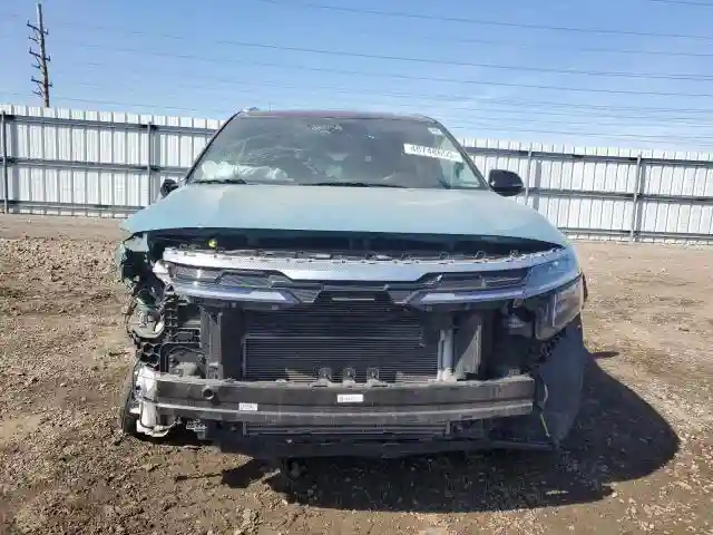 KNDETCA75R7497965 2024 KIA SELTOS-4
