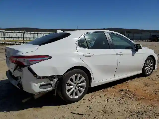 4T1C11AK8LU942967 2020 TOYOTA CAMRY-2