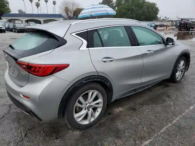 SJKCH5CP4KA011380 2019 INFINITI QX30-2