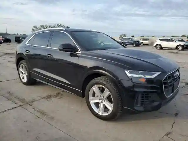 WA1AVAF11KD016323 2019 AUDI Q8-3