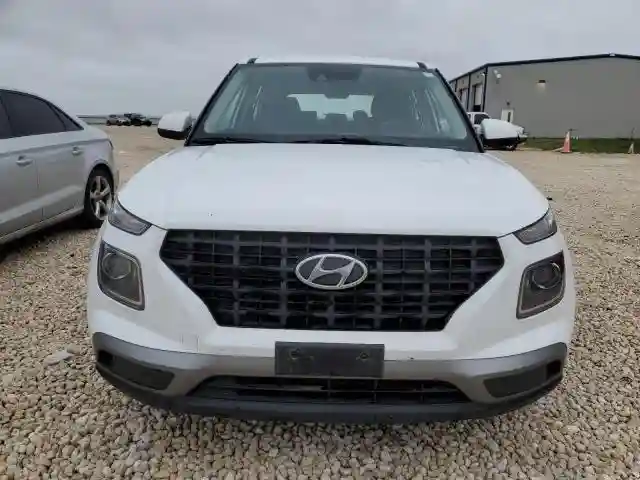 KMHRB8A36NU155544 2022 HYUNDAI VENUE-4