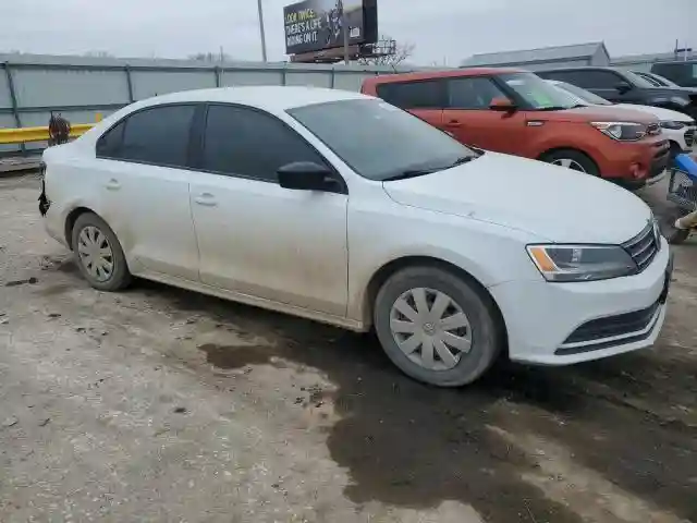 3VW267AJ5GM226482 2016 VOLKSWAGEN JETTA-3