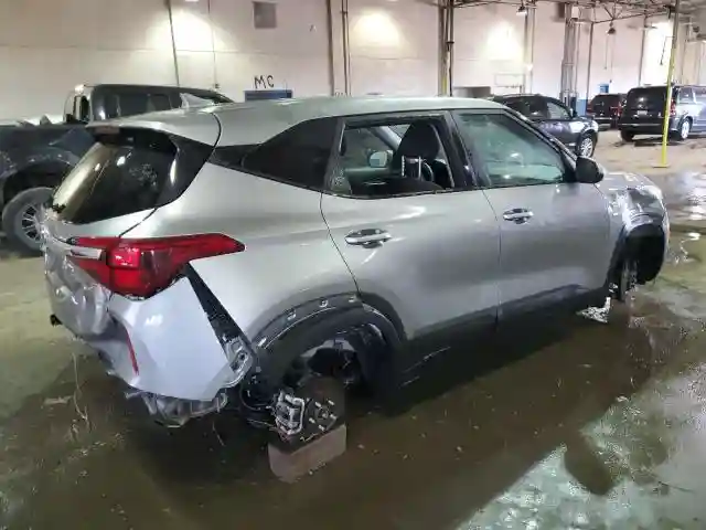 KNDEPCAA2M7180279 2021 KIA SELTOS-2