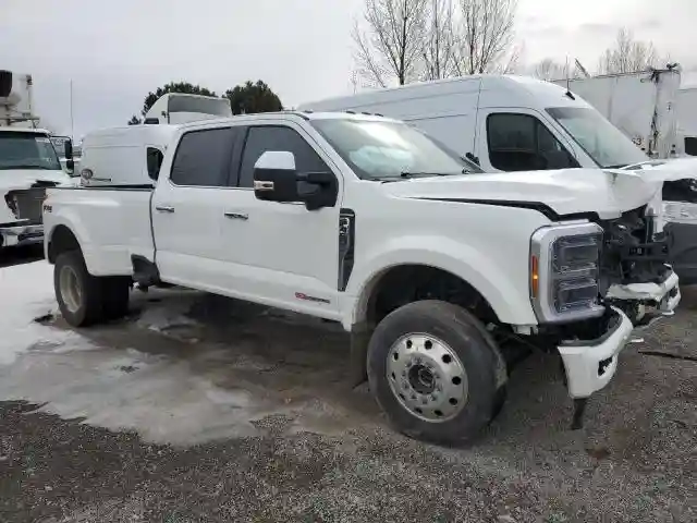 1FT8W4DM3REF50203 2024 FORD F450-3
