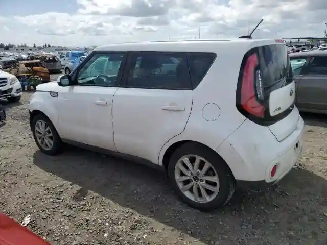 KNDJP3A55J7531960 2018 KIA SOUL-1