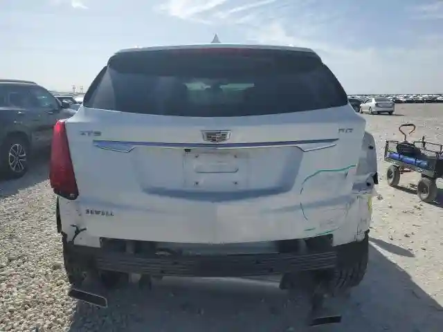 1GYKNERS3JZ187009 2018 CADILLAC XT5-5