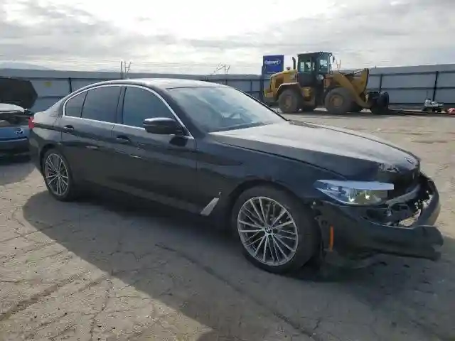 WBAJA9C57KB254712 2019 BMW 5 SERIES-3