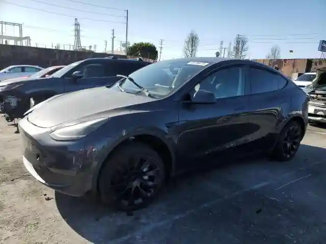 7SAYGDED4RF089588 2024 TESLA MODEL Y-0