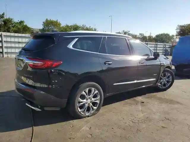 5GAERDKW9JJ140467 2018 BUICK ENCLAVE-2