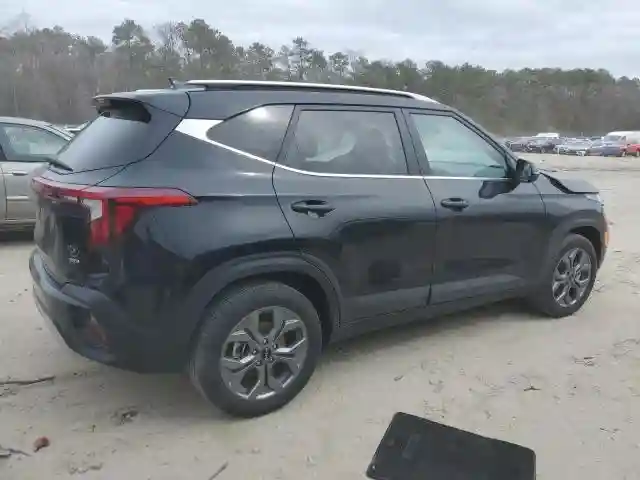 KNDEUCAA7R7569824 2024 KIA SELTOS-2
